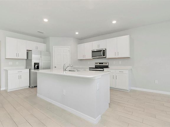 3rd image of 27131 GUAPORE DRIVE