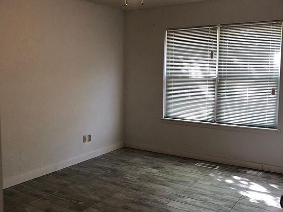 2nd image of 283 E Glenpool Blvd S