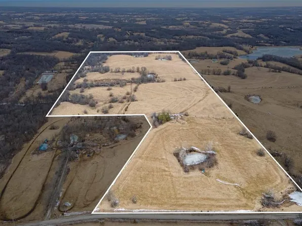 W 160th St, Rayville, MO 64084