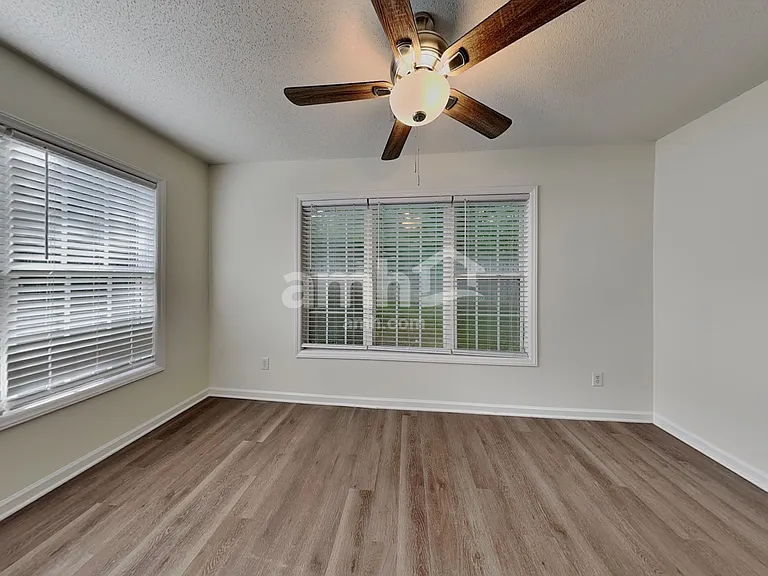 5640 Regent Village Dr — Photo 18