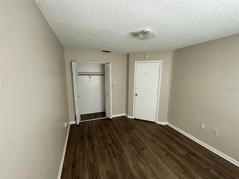 750 Zella Ln — Photo 11