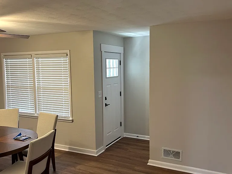909 Charles Scott Dr — Photo 6