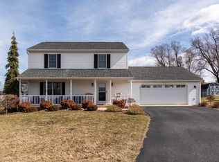 49 Ledyard Ct, Stuarts Draft, VA 24477