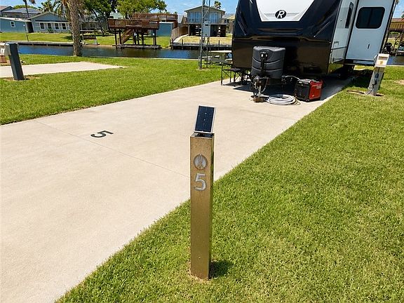 2nd image of 101 Caribbean Dr #5