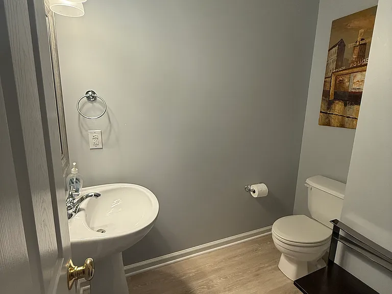 710 N Person St #201 — Photo 5