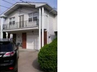 12 Maybury Ct, Staten Island, NY 10306