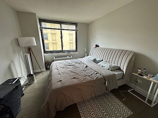 5th image of 159 E 30th St APT 4C