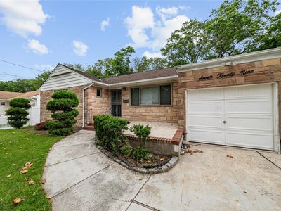 729 Janos Lane, West Hempstead, NY, 11552