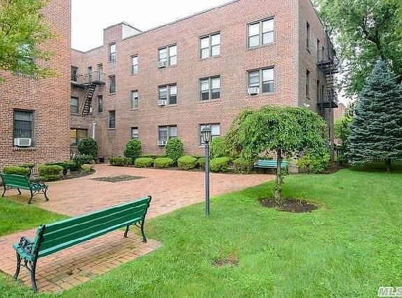 2nd image of 222 7th St APT 2G