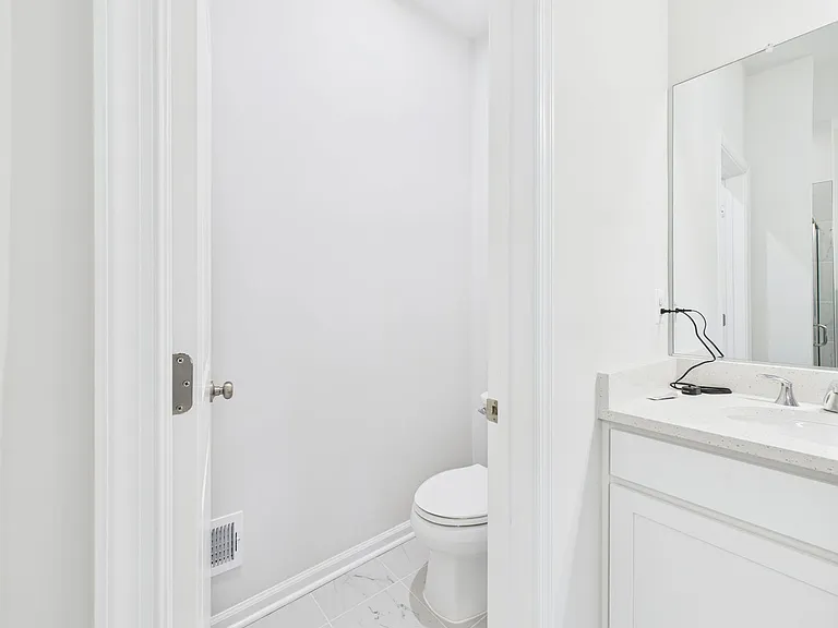 642 Brookwood Glen Ter #B — Photo 26