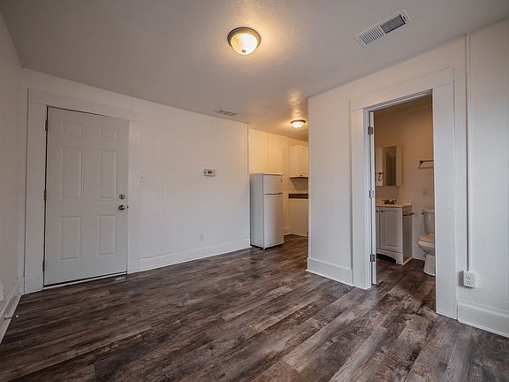 4th image of 108 N Buchanan St APT 4