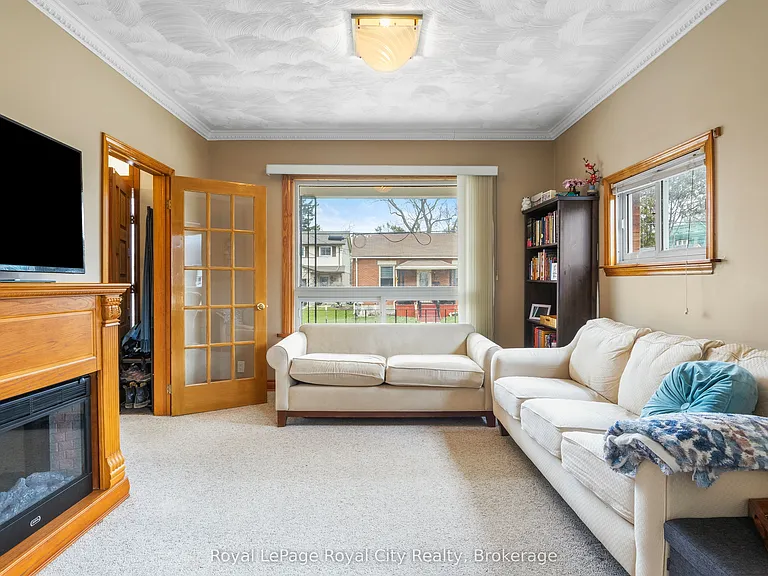 20 Crimea St — Photo 3