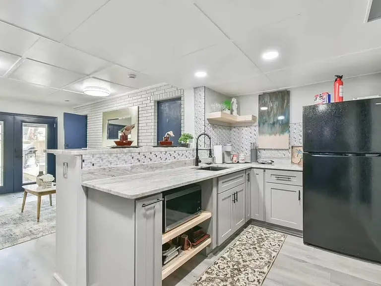 6830 Bailey Dr — Photo 12