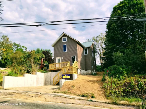 14 Springfield Road, Upper Jay, NY 12941