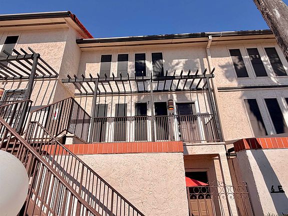 2nd image of 101 W Del Mar Blvd Unit 7E