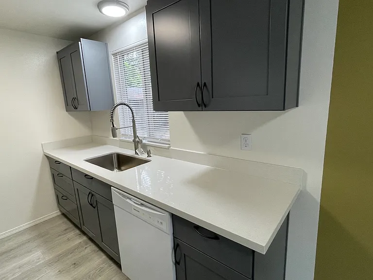 9435 Avondale Rd NE #110 — Photo 7