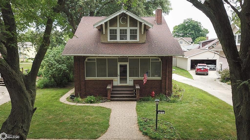 1015 Park Ave, Ackley, IA 50601 Zillow