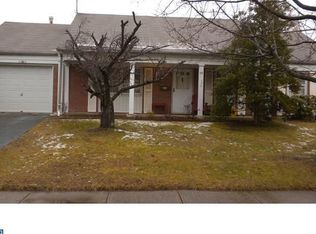78 Glenview Ln, Willingboro, NJ 08046