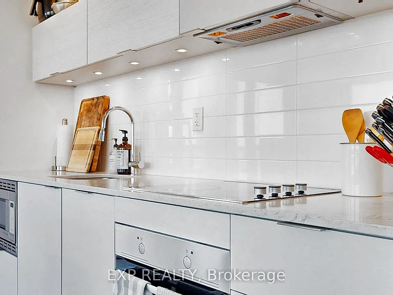 20 Thomas Riley Rd W #609 — Photo 12