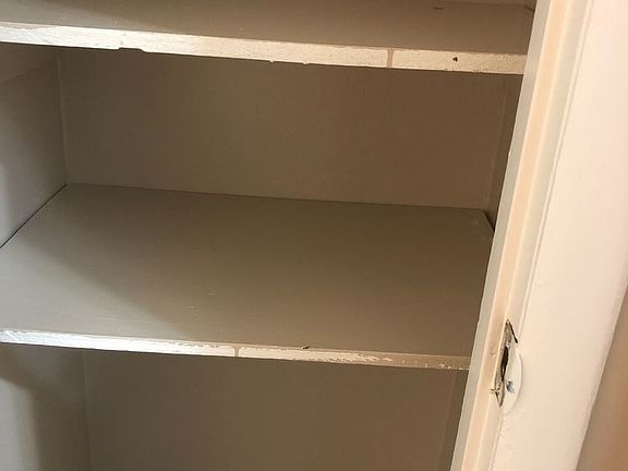 5th image of 3301 Navajo Dr APT 3