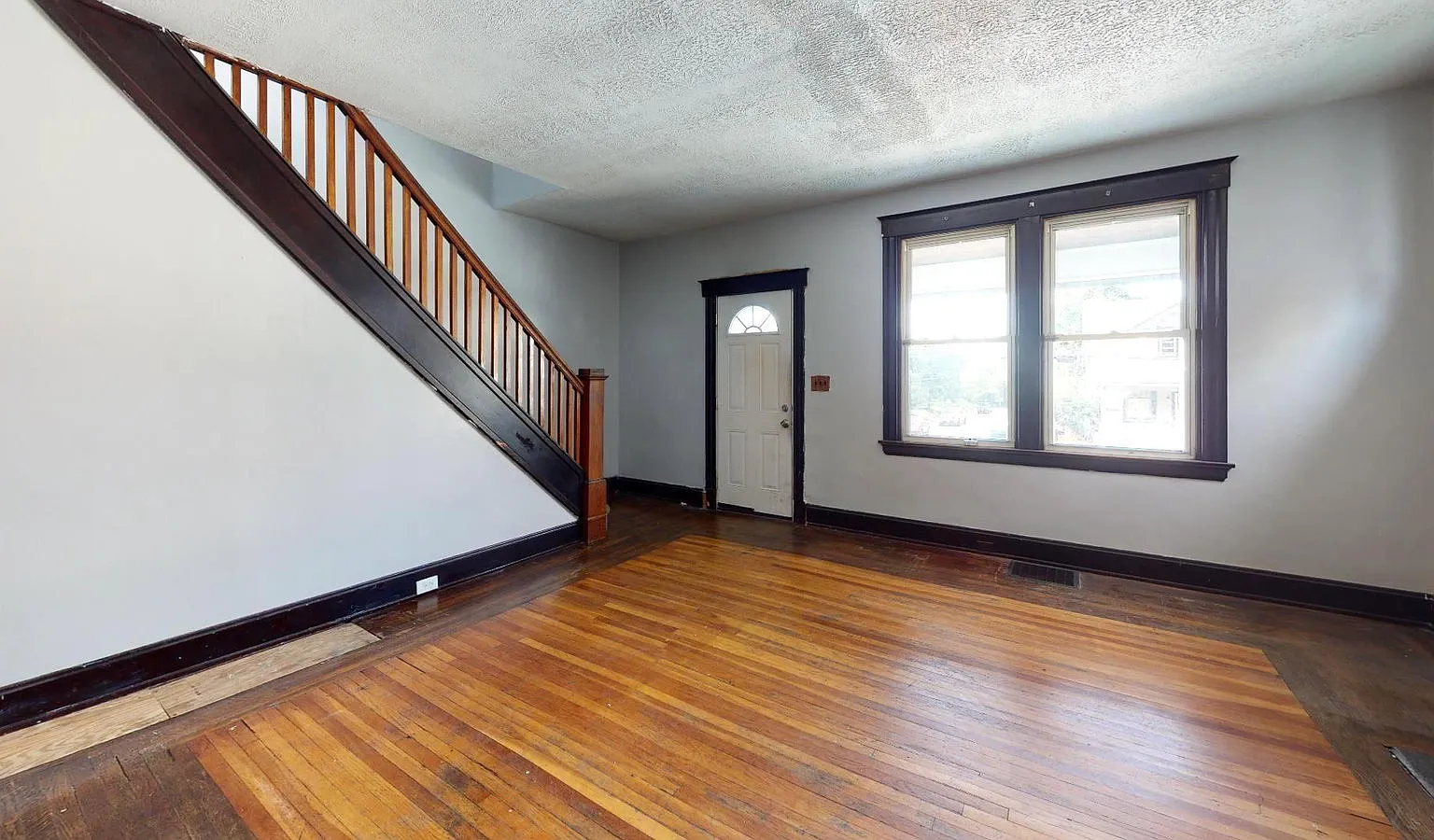 4 bed, 2.0 bath, $2,995 — Photo 3