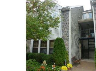 38 Chelmsford Ct, Marlton, NJ 08053