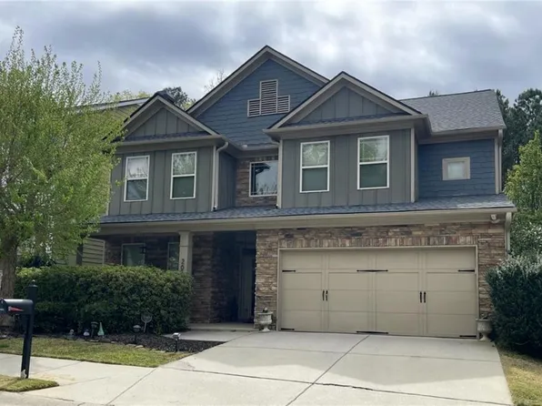 2053 Village Crest Dr NW, Atlanta, GA 30318