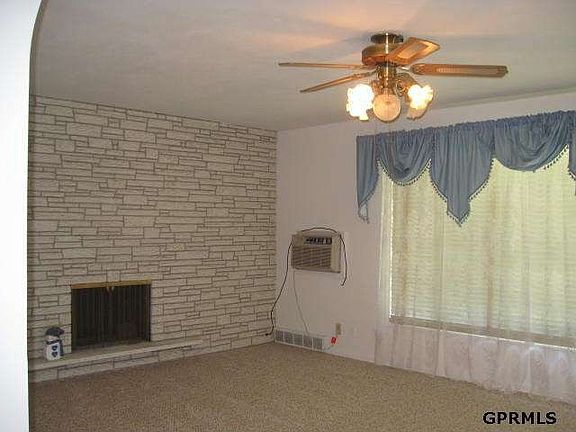 3rd image of 6317 Florence Blvd