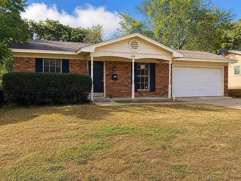 4200 Brambleton Pl — Photo 1
