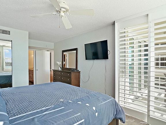 4th image of 6083 Bahia Del Mar Cir APT 558