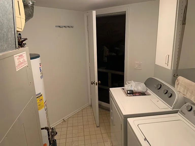 2213 Camden Ln — Photo 23