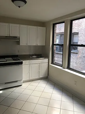 Rented by Rosario Ruiz, LREB | media 9