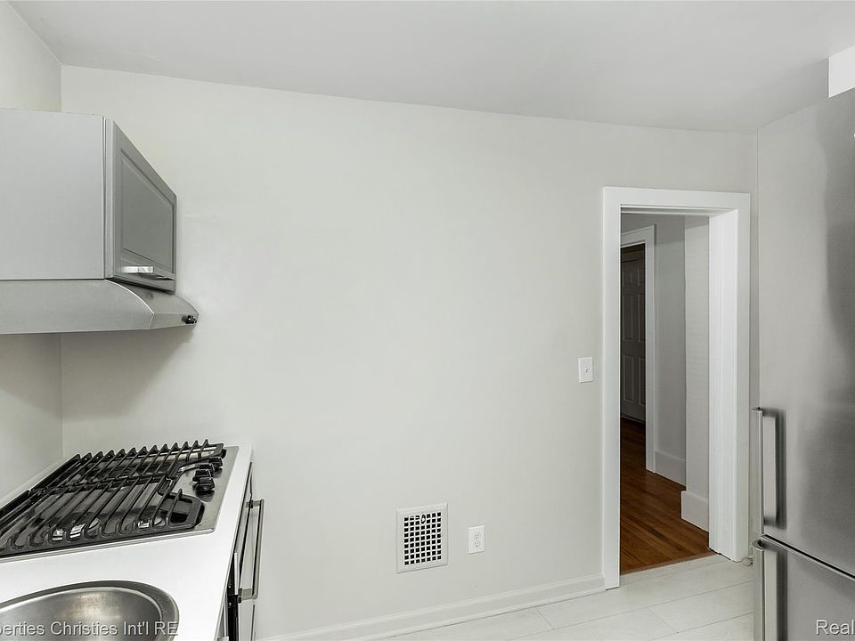 316 Spencer St, photo 10