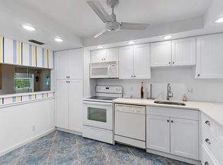 3186 Via Poinciana APT 111, Lake Worth, FL 33467