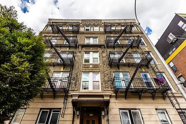 Rented by EXR | media 7