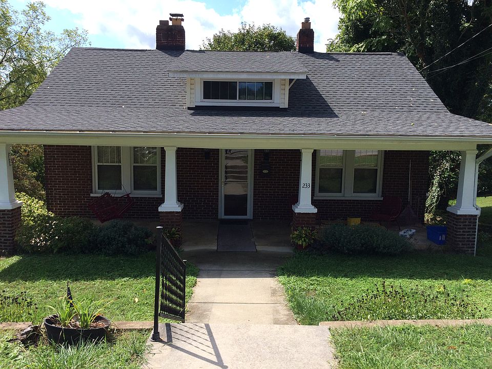1st image of 233 Gunn Ave