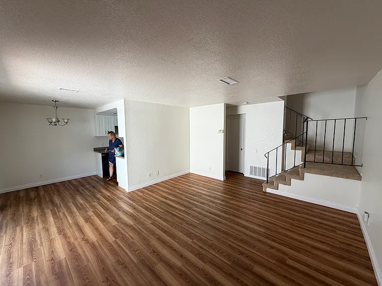 6473 Shady Lawn Dr #6 — Photo 5