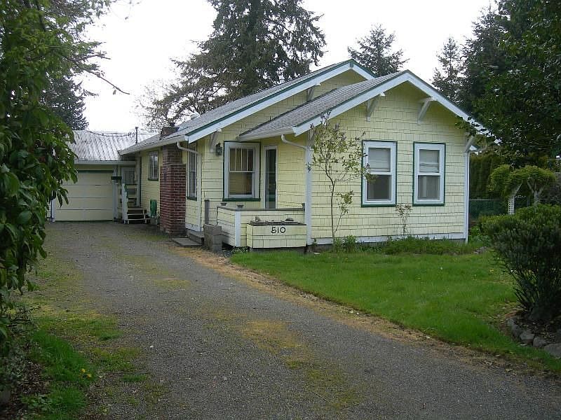 2nd image of 510 Delta Ln SE