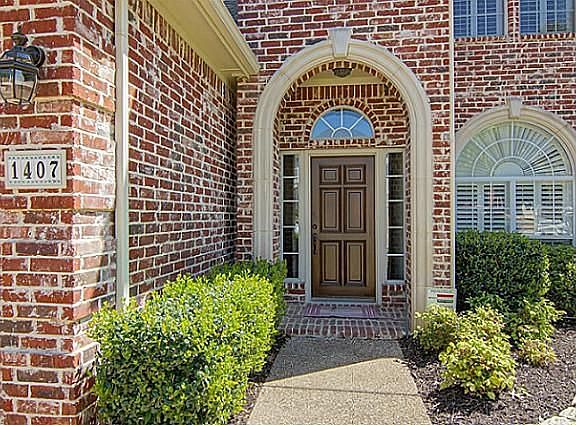 3rd image of 1407 Clearwater Ct
