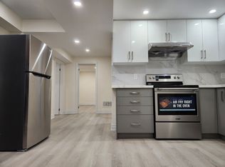 2238 Gladacres Ln #BASEMENT, Oakville, ON L6M0G3