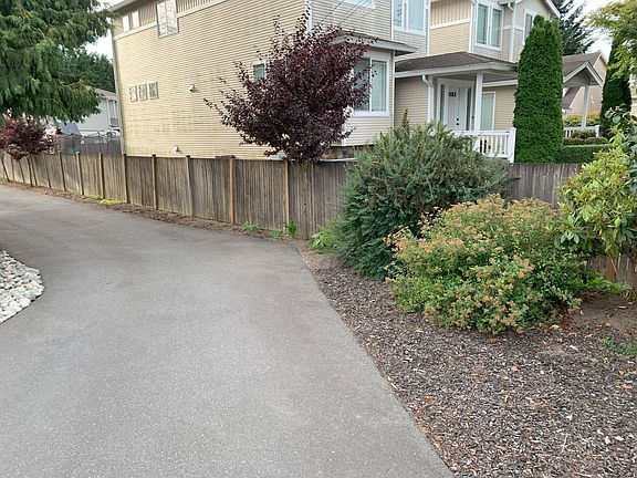 Driveway entrance from Beverly Boulevard