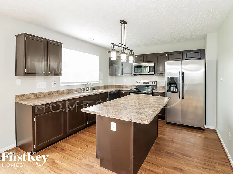 330 Bridle Creek Dr — Photo 7