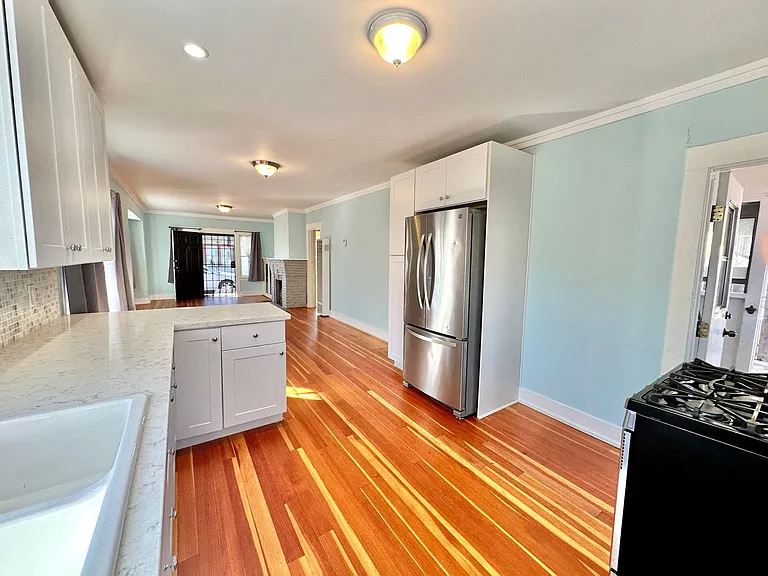 1814 Spalding Pl — Photo 3