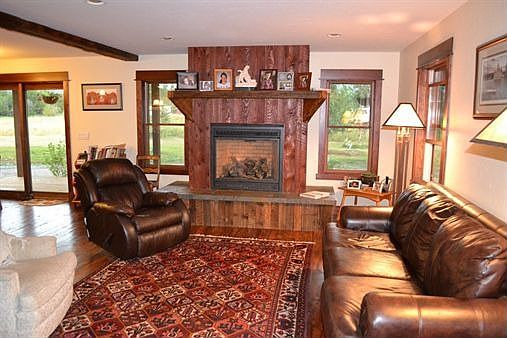 4th image of 8550 Silverberry Ln