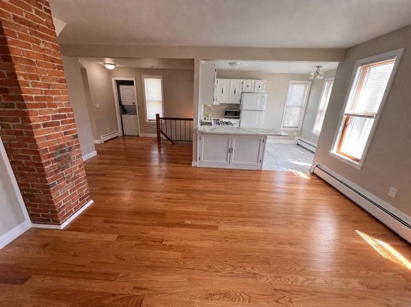 48 Spring St APT B