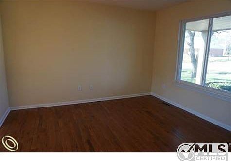 3-bedroom1.JPG