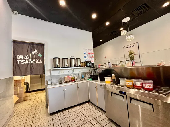 700 Plaza Drive image 3 of 14