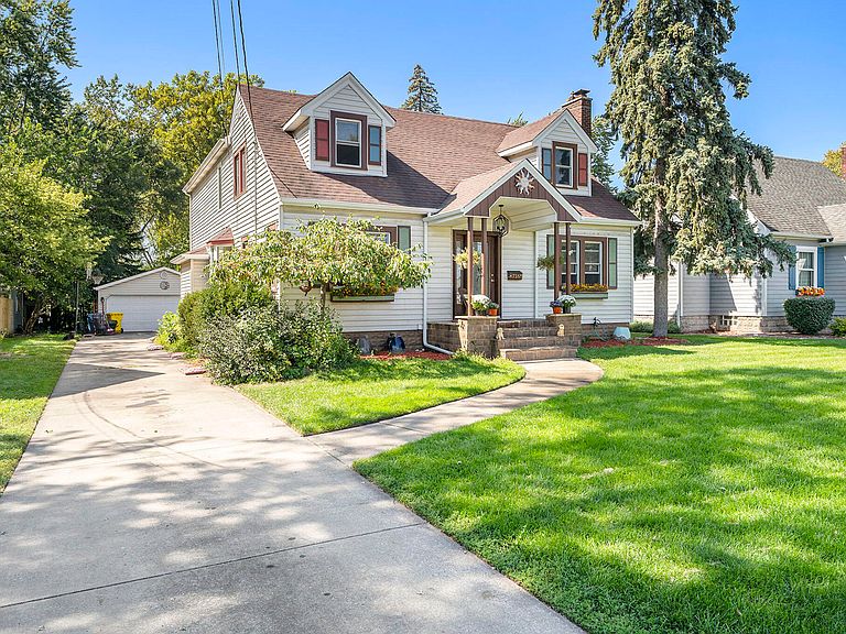Listing photo 3