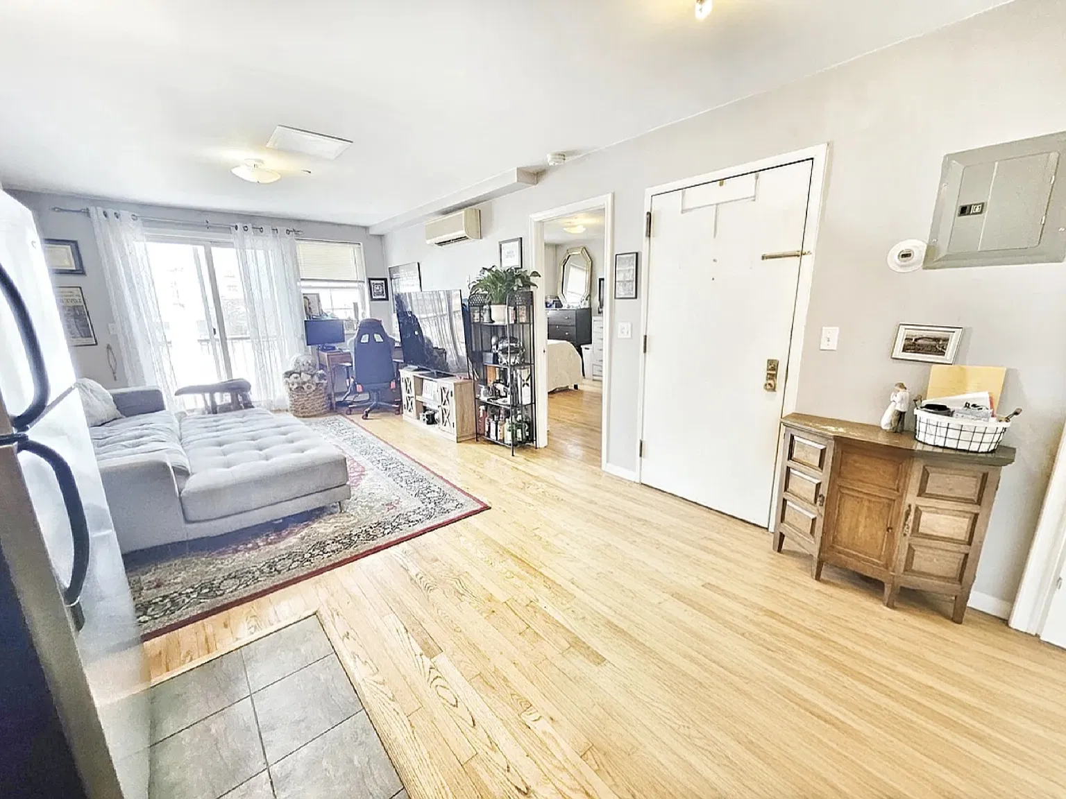40-15 21st Avenue — Photo 1