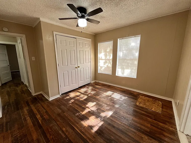 800 Audra Ln — Photo 28